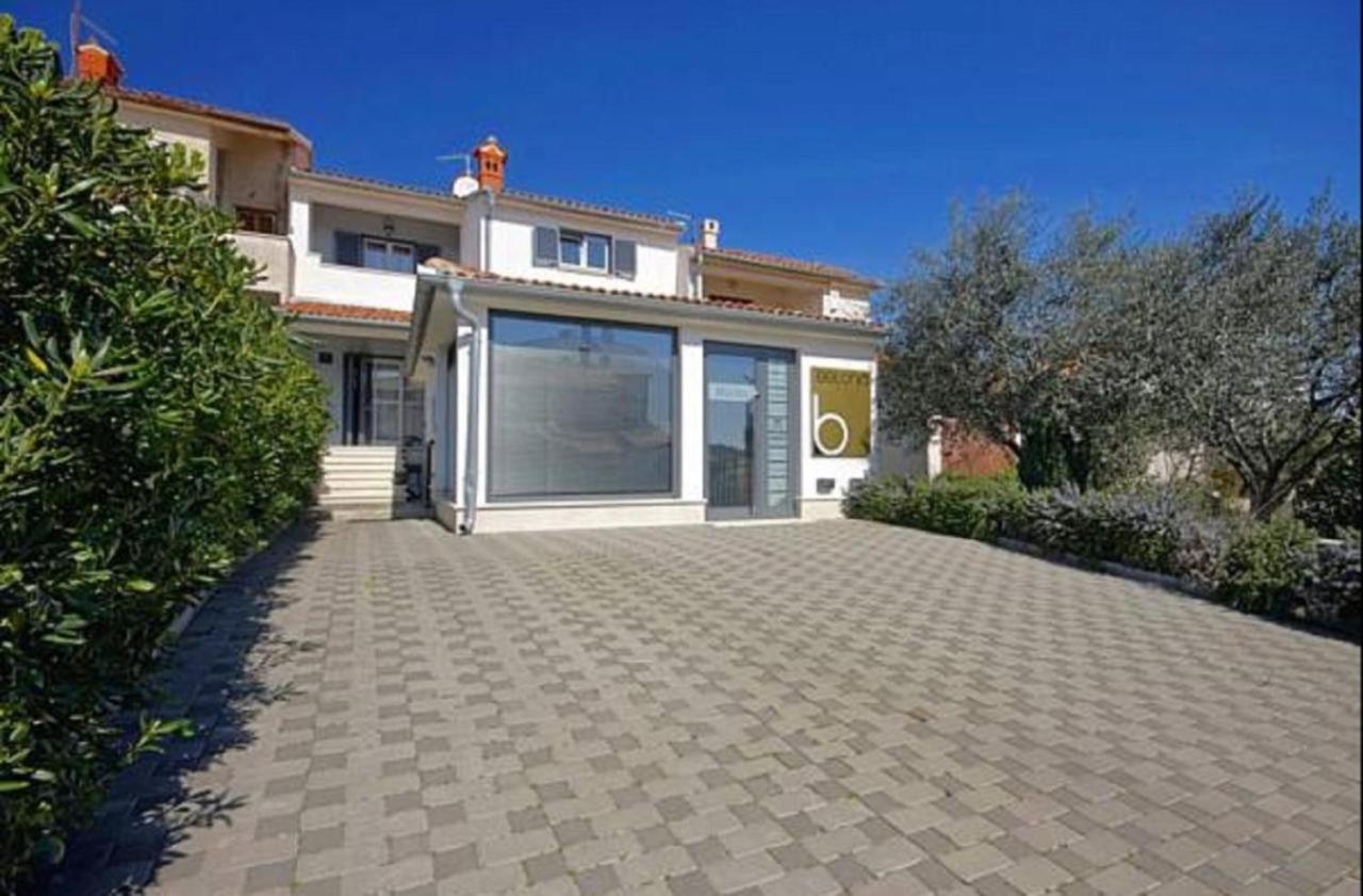 Holiday Home K&P Pula Exterior photo